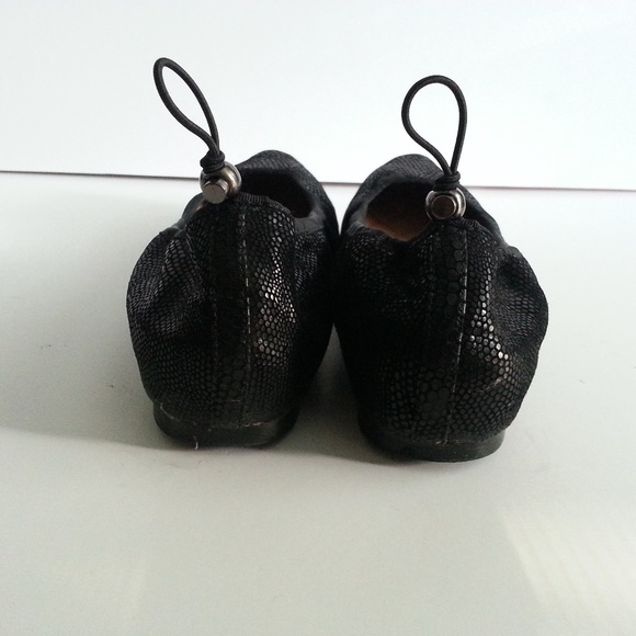 Vince Camuto | Jamilla black leather Flat size 8 - Picture 4 of 6